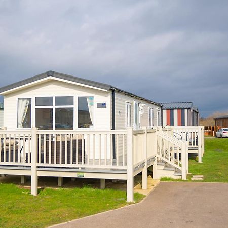64 Lancaster The Lazy Willow 3 Bedroom Hot Tub Caravan Tattershall Lakes Exterior foto